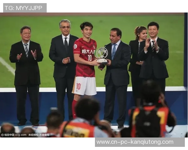 中国与塞尔维亚决赛激战正酣谁将捧起冠军奖杯的荣耀时刻 中国与塞尔维亚决赛激战正酣谁将捧起冠军奖杯的荣耀时刻