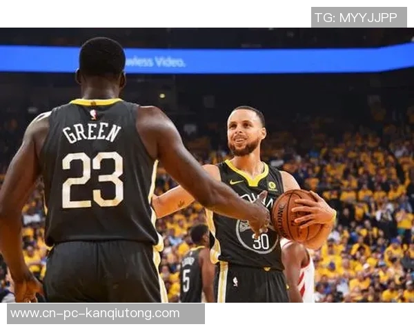 勇士与骑士G4精彩回放全景解析重温经典对决瞬间 勇士与骑士G4精彩回放全景解析重温经典对决瞬间